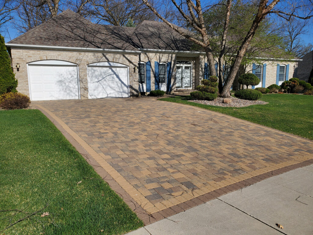 Paver driveway contractor near me in Minnesota